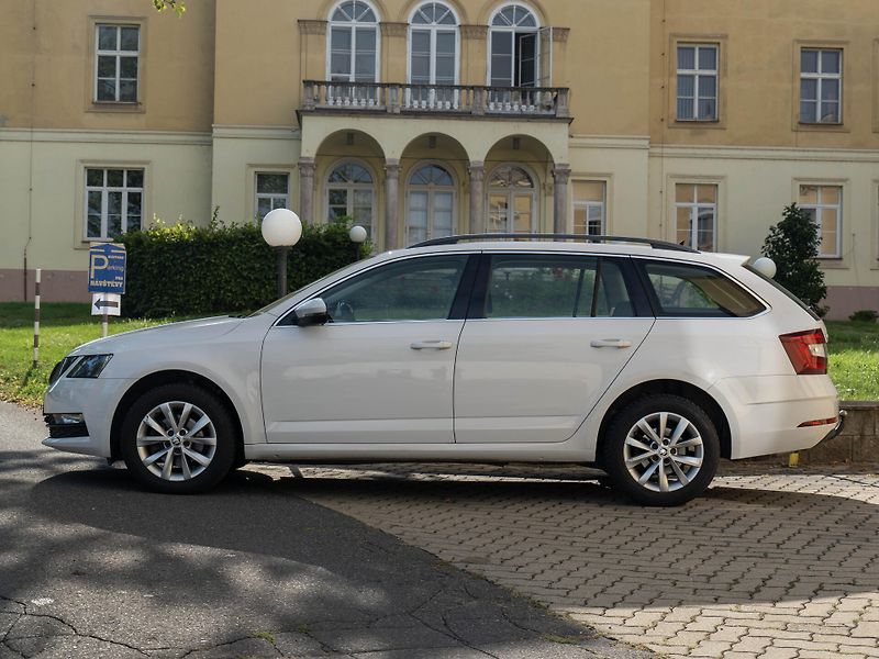 Škoda Octavia TDI 4x4 110kW NezTop Taž Carpl - fotka 4 z 34