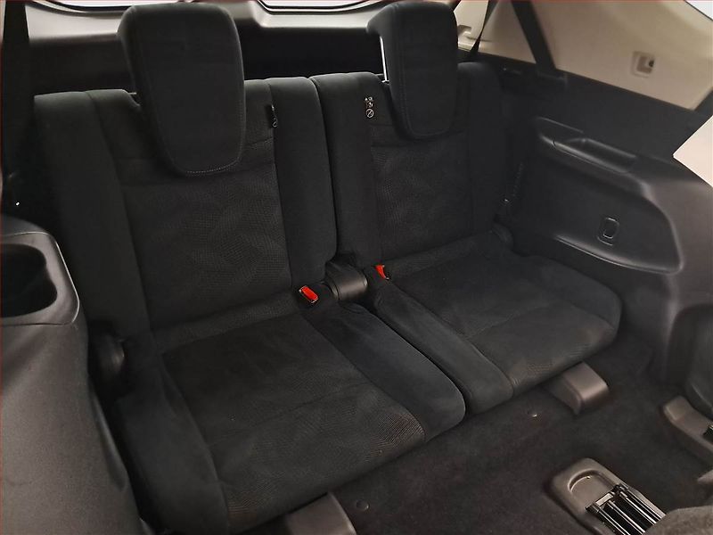 Nissan X-Trail (2015) 1.6 dCi, 4X4, 7 míst - fotka 19 z 22
