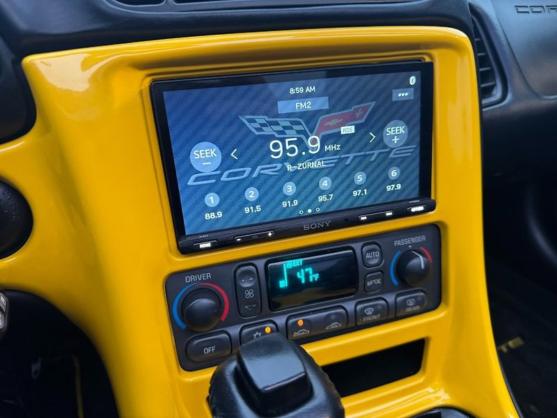Chevrolet Corvette (2001) C5 TARGA LS1 5,7L V8 261KW DPH - fotka 30 z 50