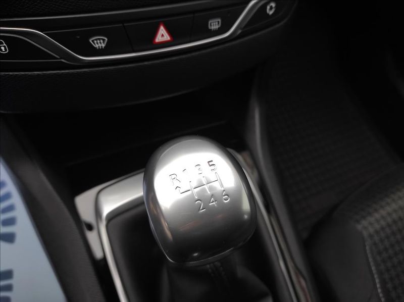 Peugeot 308 1,5 BlueHDi ACTIVE,ČR,Tažné - fotka 26 z 37