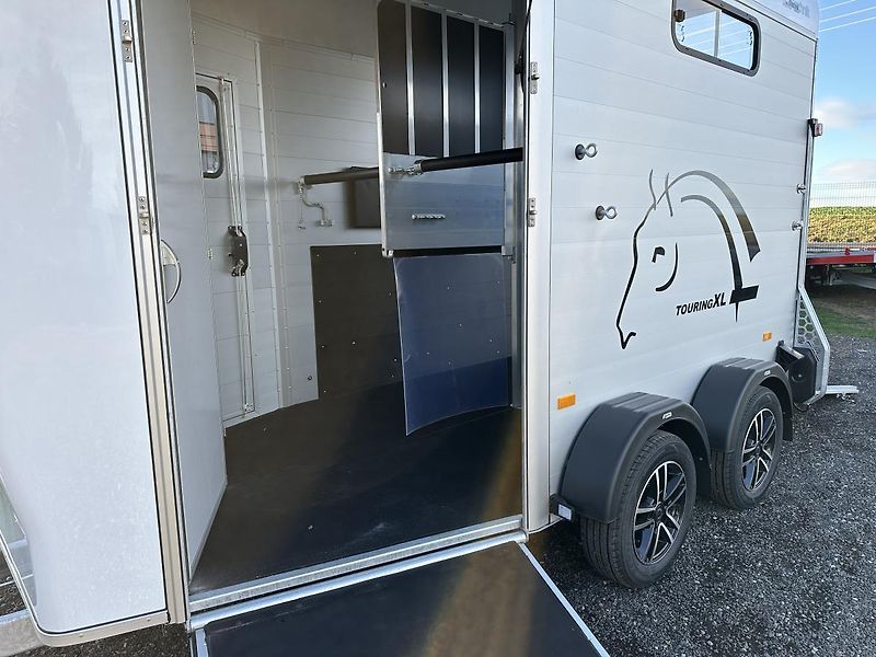 Cheval Liberté (2026) Touring XL, BÍLÝ  - fotka 19 z 37