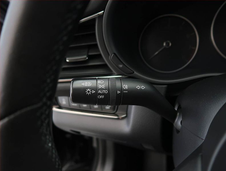 Mazda CX-30 (2021) Skyactiv-X 2.0, digi klima - fotka 25 z 25