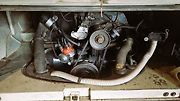 Aleš Fousek z Ústí nad Labem vlastní Volkswagen T1 Bus z roku 1964. Auto, které si oblíbilo hnutí Hippies. Aleš se svým bratrem Michalem současně provozuje autoservis v bývalé provozovně Toyoty v Solvayově ulici.
