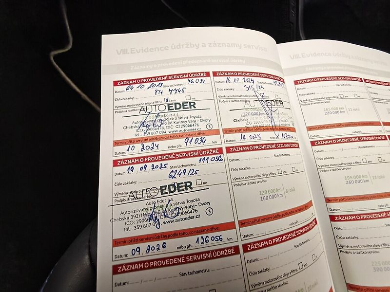 Toyota RAV4 2.5 Hybrid Selection 4WD - fotka 37 z 38