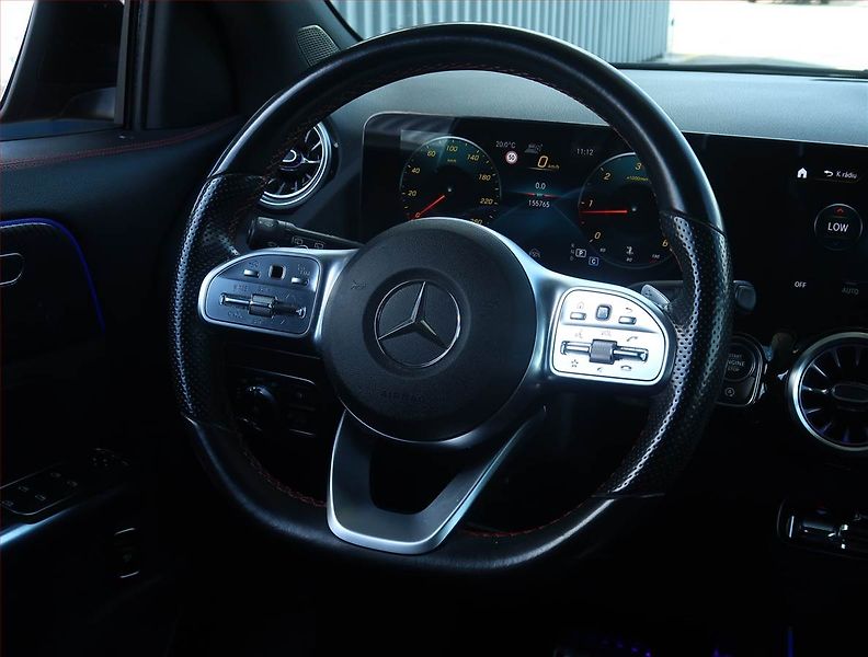 Mercedes-Benz GLA (2021) 220 d 4MATIC - fotka 22 z 23