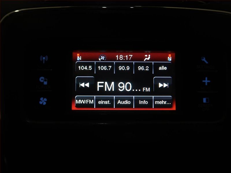 Fiat Freemont (2011) 2.0 MultiJet, 7 míst, Tempomat - fotka 12 z 18