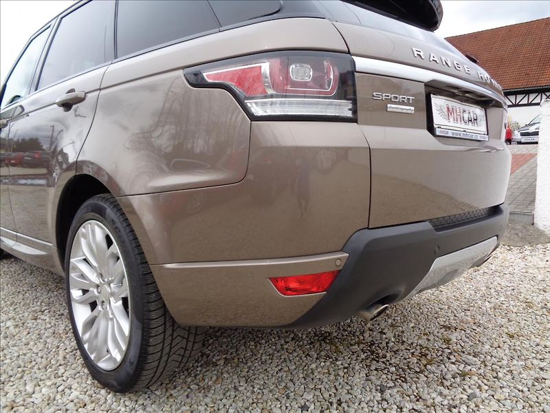 Land Rover Range Rover Sport 4,4 SDV8 Autobiography - fotka 14 z 59
