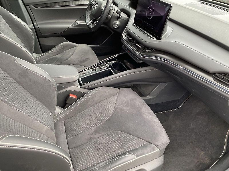 Škoda Enyaq (2022) iV 60 Sportline - fotka 8 z 38
