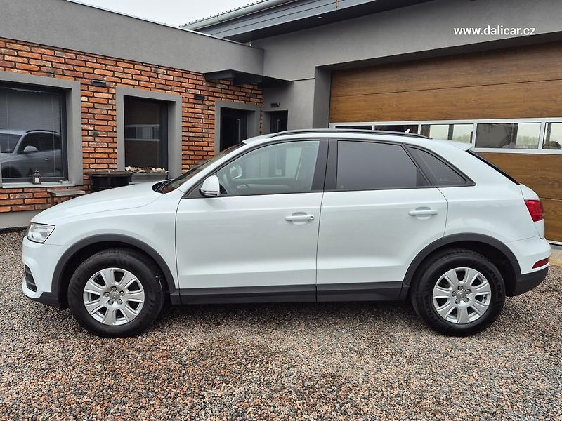 Audi Q3 (2018) 1.4 TFSi 92KW SPORT - fotka 7 z 53