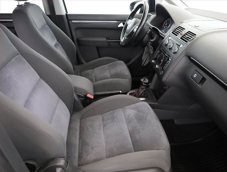 Volkswagen Touran (2012) Highline 1.4 TSI, Automat - fotka 7 z 18