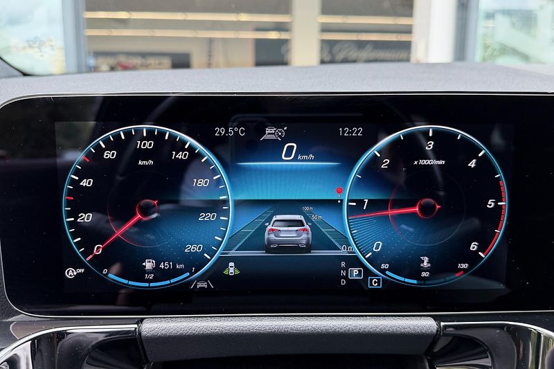 Mercedes-Benz GLA (2021) GLA 220d 4Matic AMG Line - fotka 65 z 121