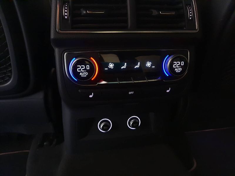 Audi SQ7 (2018) 4.0 TDI quattro (320kW/435k) T - fotka 24 z 29