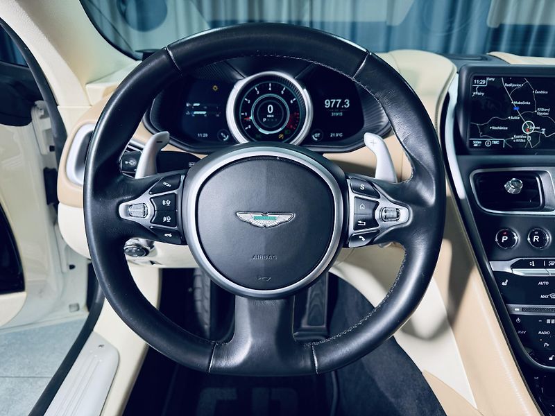 Aston Martin DB11 (2017) V12*5.2*B&O*360*TOP - fotka 30 z 43