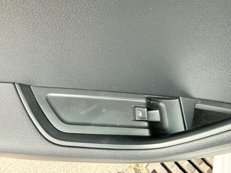 Škoda Superb 2.0 TDi 110kw - fotka 27 z 29