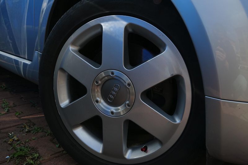 Audi TT (1998) 1.8T 5V TOP stav 1A bez koroze - fotka 22 z 35
