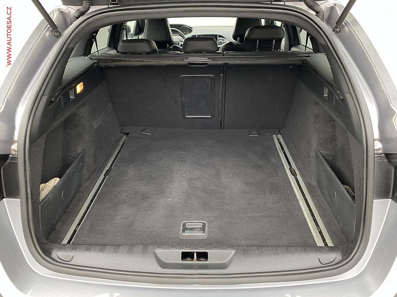Peugeot 308 (2016) 2.0 HDi SW, GT, +ALU, AT - fotka 7 z 19