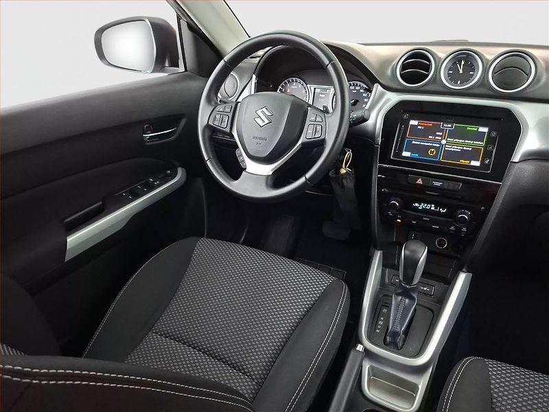 Suzuki Vitara (2018) 1.6 VVT, Automat, Tempomat - fotka 7 z 19