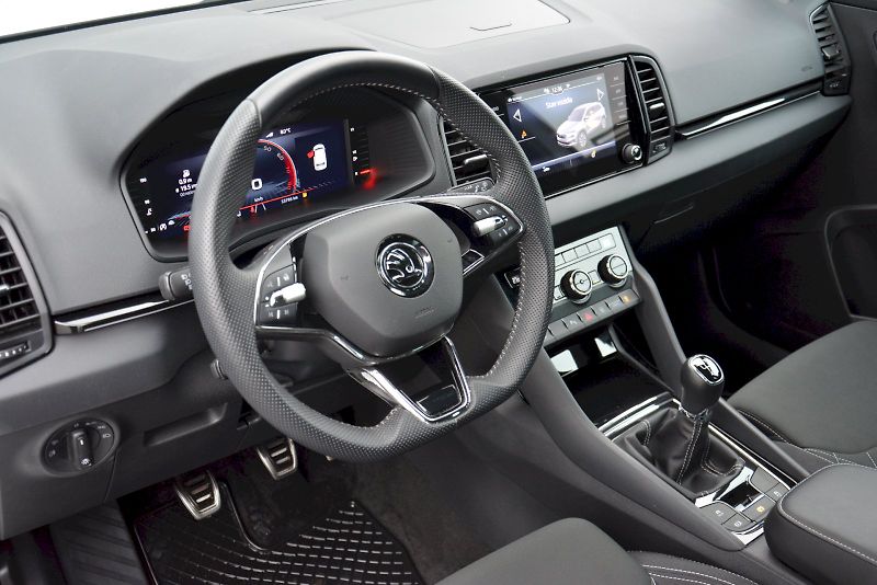 Škoda Karoq (2023) 1.5 TSI 110 KW SPORT LINE - fotka 6 z 25