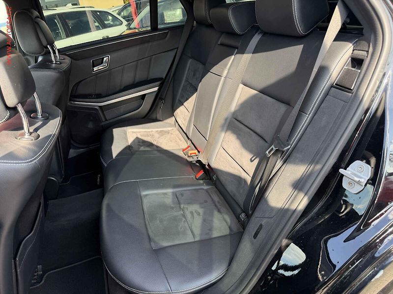 Mercedes-Benz Třídy E (2010) 350CDi 4Mat, kůže, autoAC - fotka 10 z 24