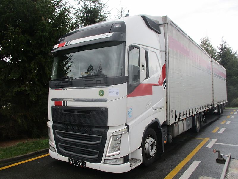 Volvo FH 500 6x2 tachoV2 + Svan - fotka 2 z 63