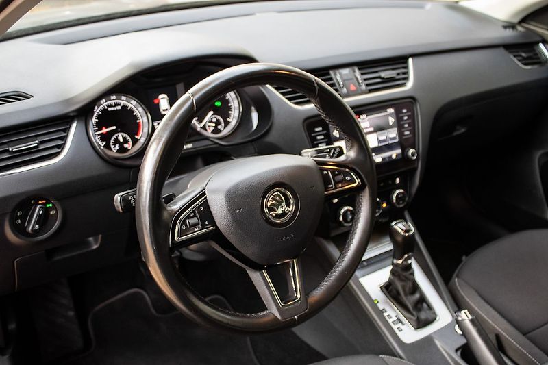 Škoda Octavia - fotka 17 z 35