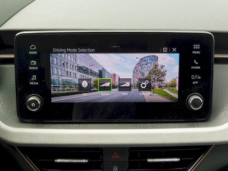 Škoda Scala (2025) Top Selection 1,0 TSI 85kW DSG - fotka 15 z 29