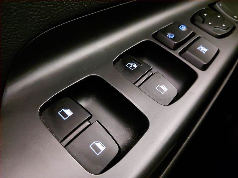 Hyundai Kona (2020) 1.6 T-GDI, Automat, Kůže - fotka 17 z 17
