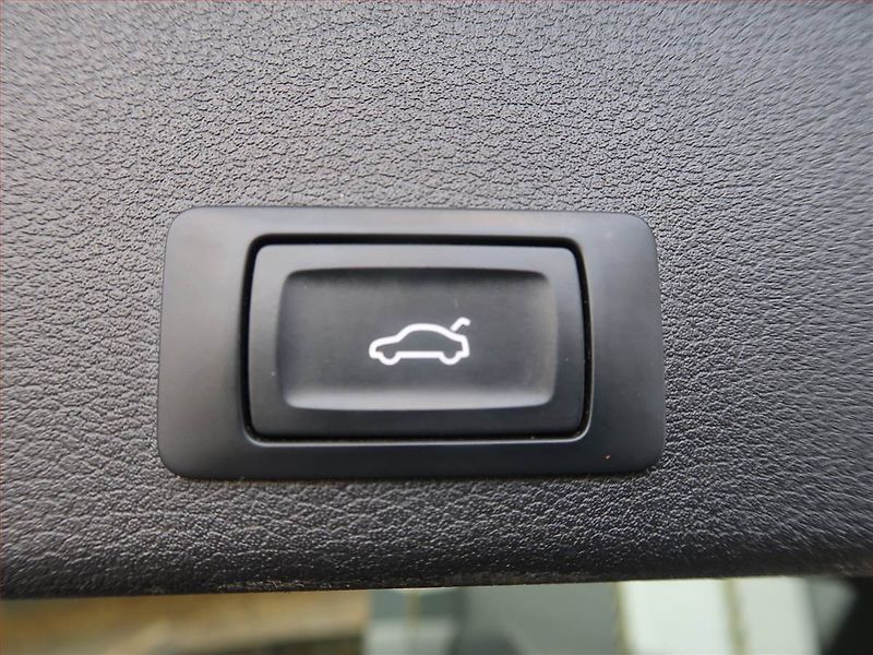 Audi A4 (2016) 2.0 TDI, Automat, Kůže, Navi - fotka 23 z 24