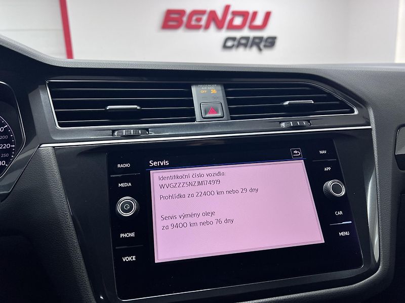 Volkswagen Tiguan Allspace 2.0 TSI 132 kW 7-míst Highline - fotka 35 z 45