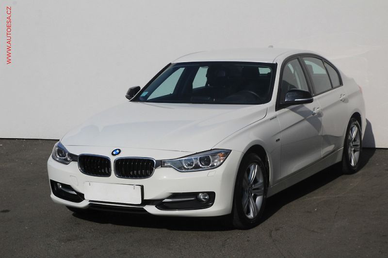 BMW Řada 3 (2015) 3.0 D, AT, autoAC - fotka 3 z 3