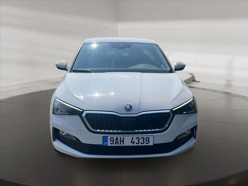 Škoda Scala 1,0 TSI Style DSG - fotka 2 z 11