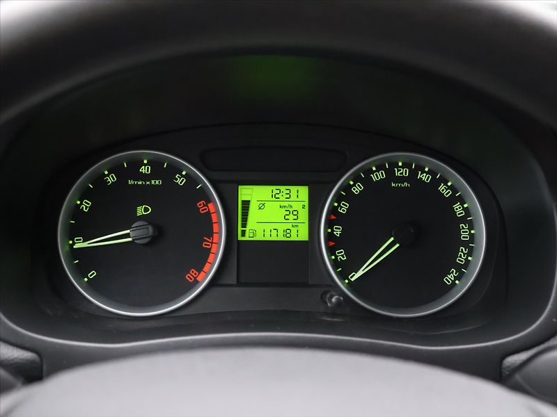 Škoda Fabia 1,2 i CZ Klima Ambiente - fotka 17 z 33