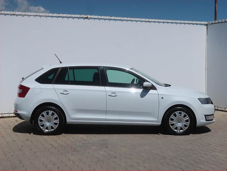 Škoda Rapid (2014) Spaceback 1.2 TSI, Tempomat - fotka 6 z 15