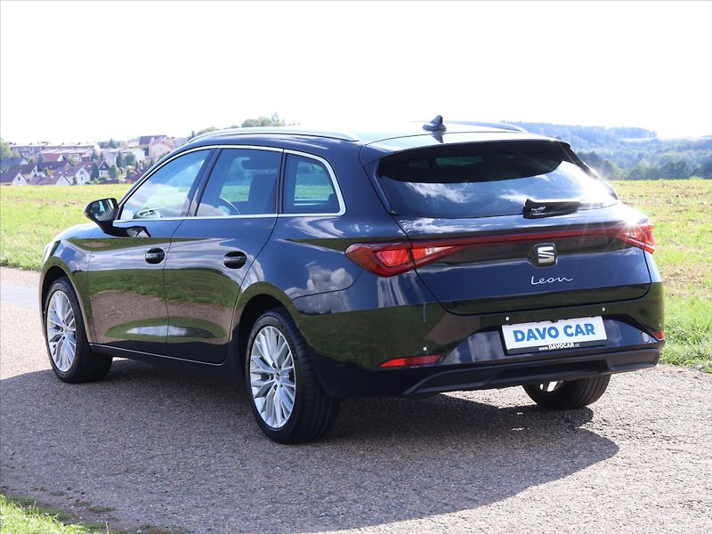 Seat Leon 2,0 TDI DSG Xcellence ST - fotka 5 z 31