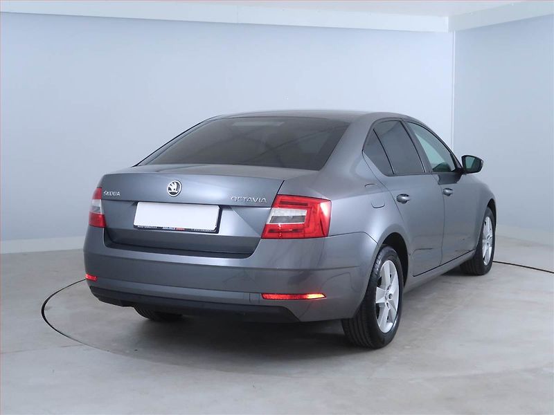 Škoda Octavia (2018) Ambition 1.4 TSI, ČR,1.maj - fotka 5 z 15