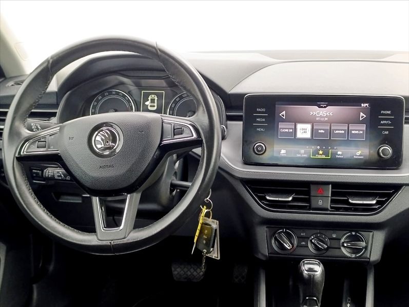 Škoda Scala 1,6 TDi DSG Ad.tempomat LED AL - fotka 15 z 36