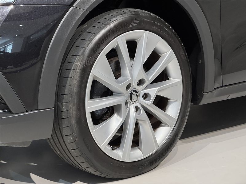 Škoda Octavia 1,5 TSi  DSG e-Tec Scout LED M - fotka 7 z 50