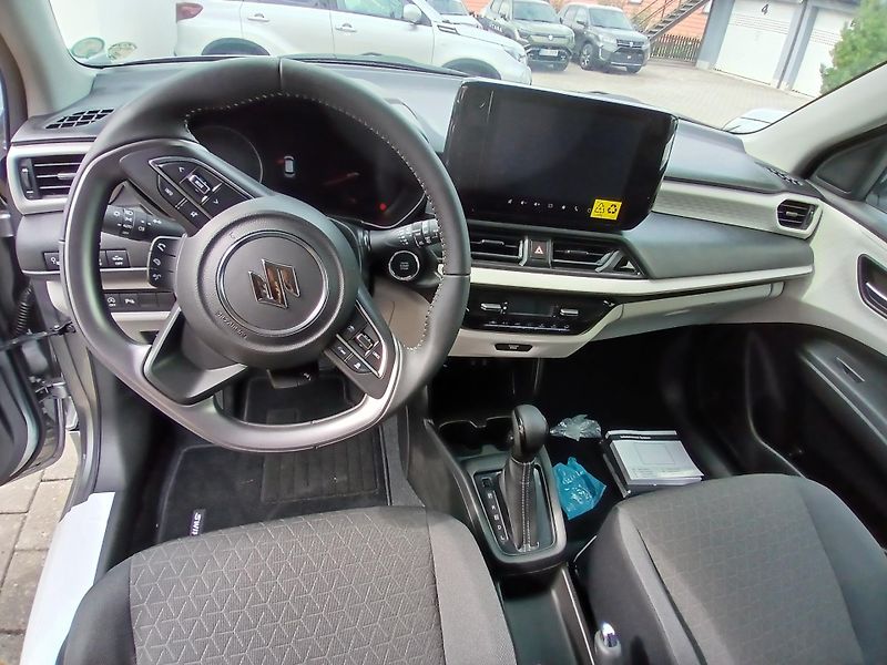 Suzuki Swift (2026) 1,2 Premium Hybrid CVT - fotka 4 z 5