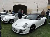 Sraz vozů Porsche ve Švihově na hradě.
