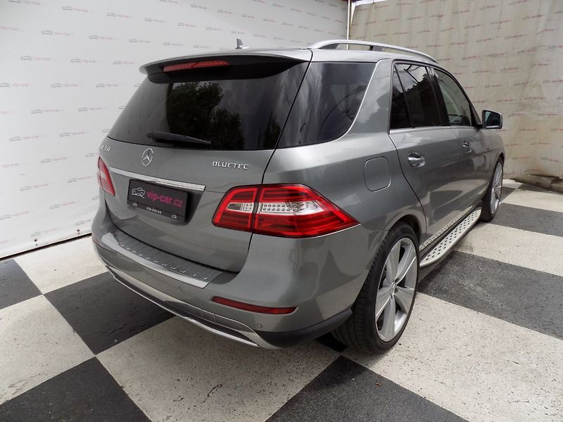 Mercedes-Benz Třídy M (2015) 350d/4-Matic/LED/ČR/DPH/ - fotka 6 z 50