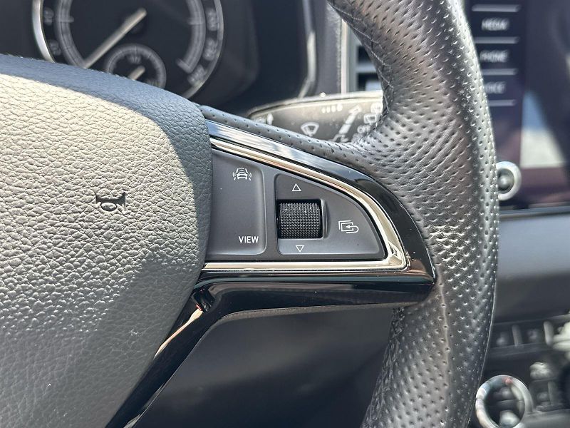 Škoda Karoq (2020) 2.0 TDI Ambition - fotka 16 z 31