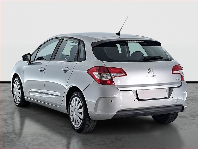 Citroën C4 (2012) 1.6 VTi, po STK, jezdí výborně - fotka 4 z 16
