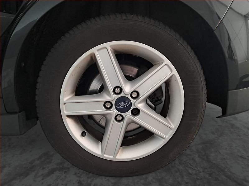 Ford C-MAX (2013) 1.6 TDCi, Vyhř. sedaček - fotka 14 z 18