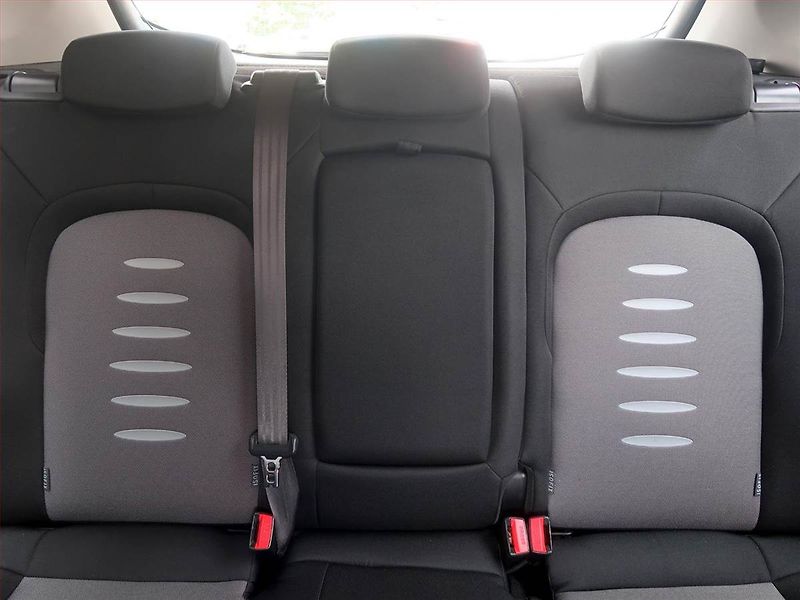 Kia Ceed (2013) Silver 1.6 GDI, Serv.kniha - fotka 10 z 14