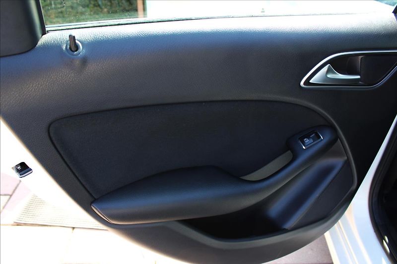 Mercedes-Benz Třídy B 180d  NAVI,serviska,MANUAL - fotka 27 z 31