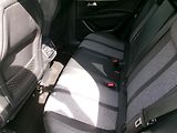 Peugeot 3008 (2019) 1.2i ALLURE ,KOUP.ČR,1.MAJITEL - náhled 7