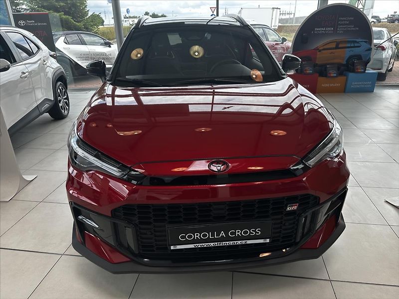 Toyota Corolla Cross (2026) 2,0 GR SPORT - fotka 3 z 11
