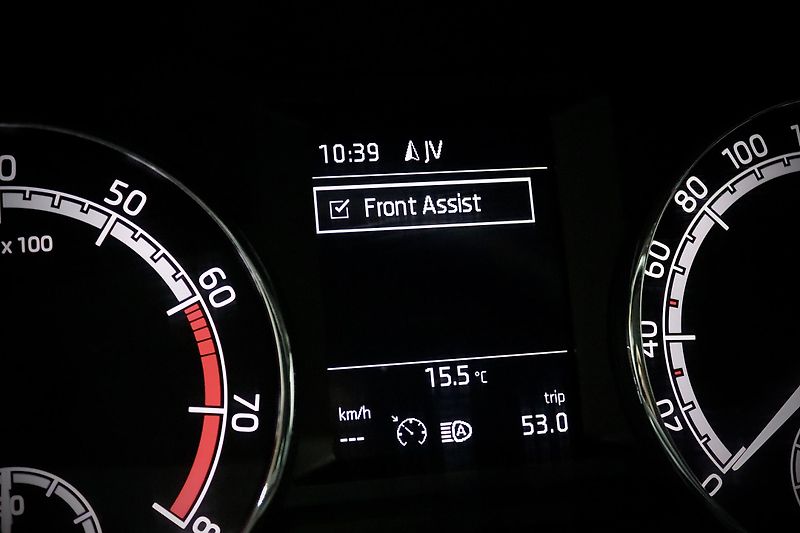 Škoda Octavia 3 FL Combi 1.5 TSI 110 kW - fotka 25 z 35
