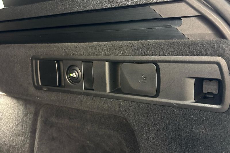 BMW X5 xDrive30d - fotka 12 z 27