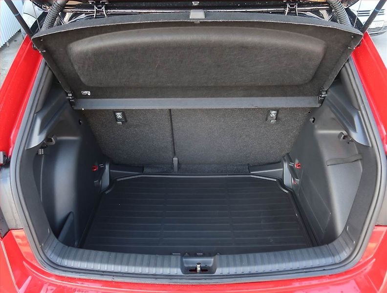 Škoda Fabia (2025) 1.0 TSI, Monte Carlo, Automat - fotka 14 z 23